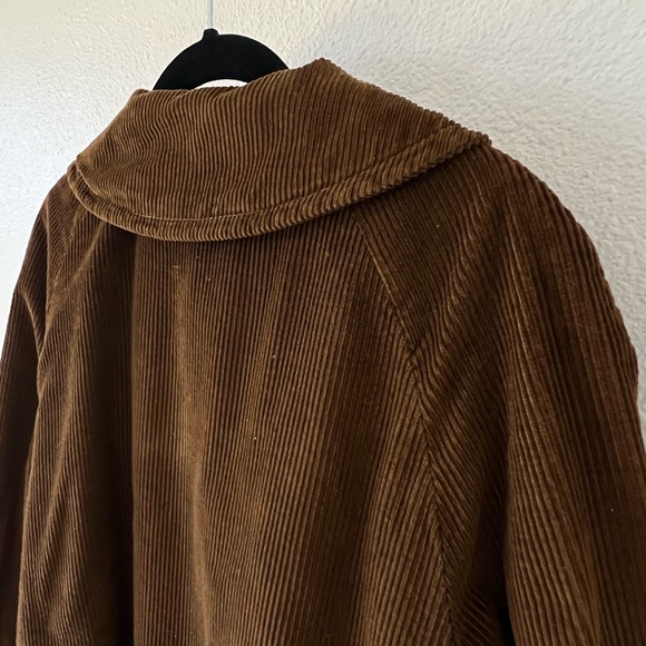 Vintage Camel Brown Corduroy Coat Peter Pan Collar Bracelet Sleeves - Picture 12 of 15
